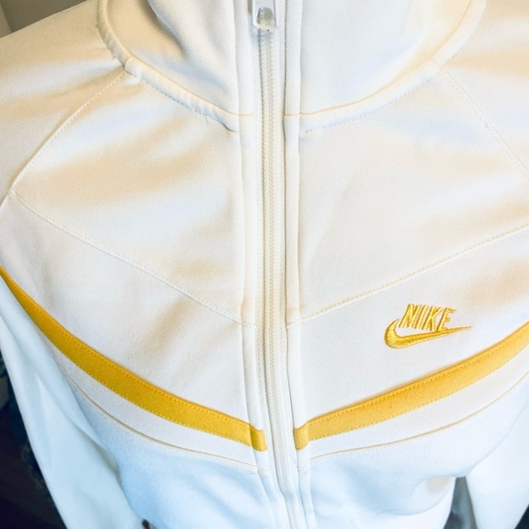 NIKE Retro Tracksuit Jacket Front Full Zip - Picture 9 of 9